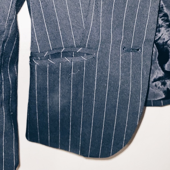 Black with White Stripes Padded Shoulder Blazer - Picture 4 of 5